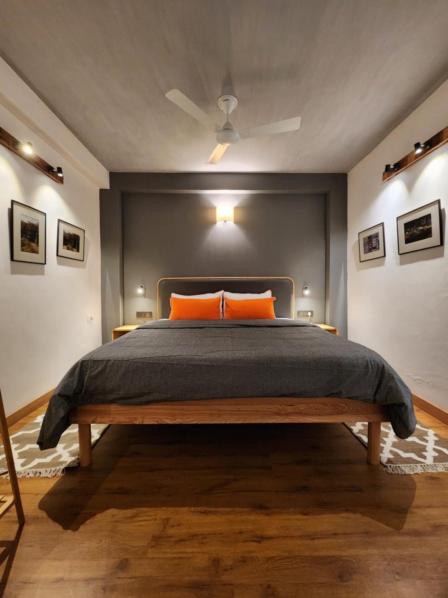 J House Near Bhikaji New Delhi